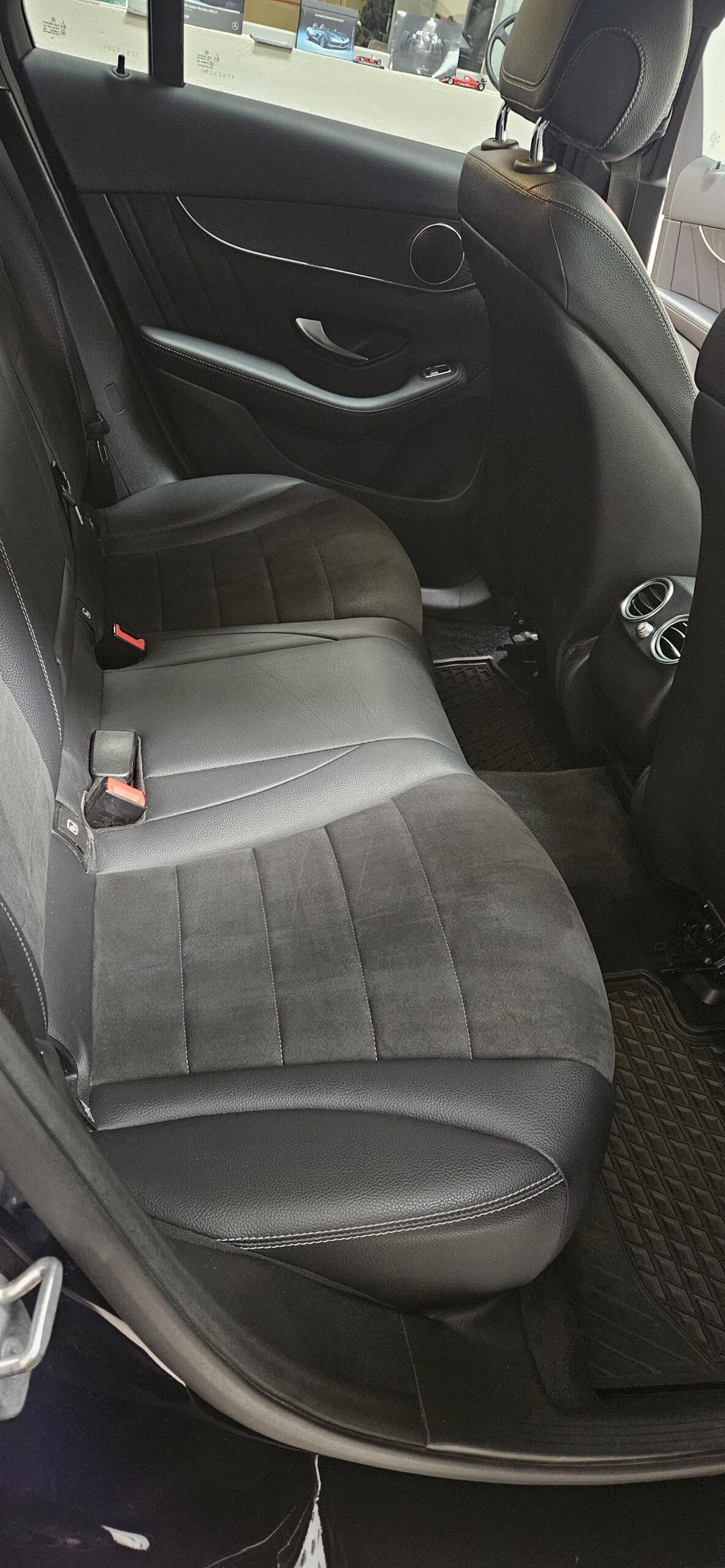 MERCEDES GLC COUPE 250D PACK AMG