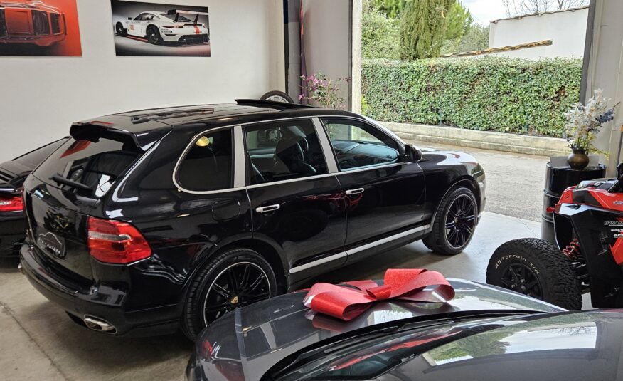 PORSCHE CAYENNE 3.0L V6 240CH DIESEL
