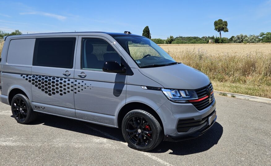 VOLKSWAGEN T6.1 2.0L TDI 150CH LOOK « TCR » PROCAB 5 PLACES