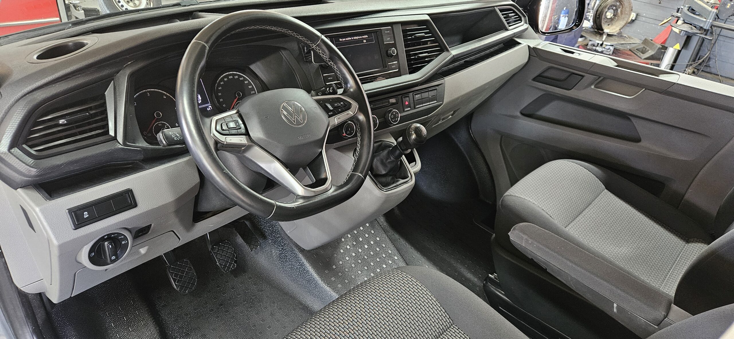 VOLKSWAGEN T6.1 2.0L TDI 150CH LOOK “TCR” PROCAB 5 PLACES