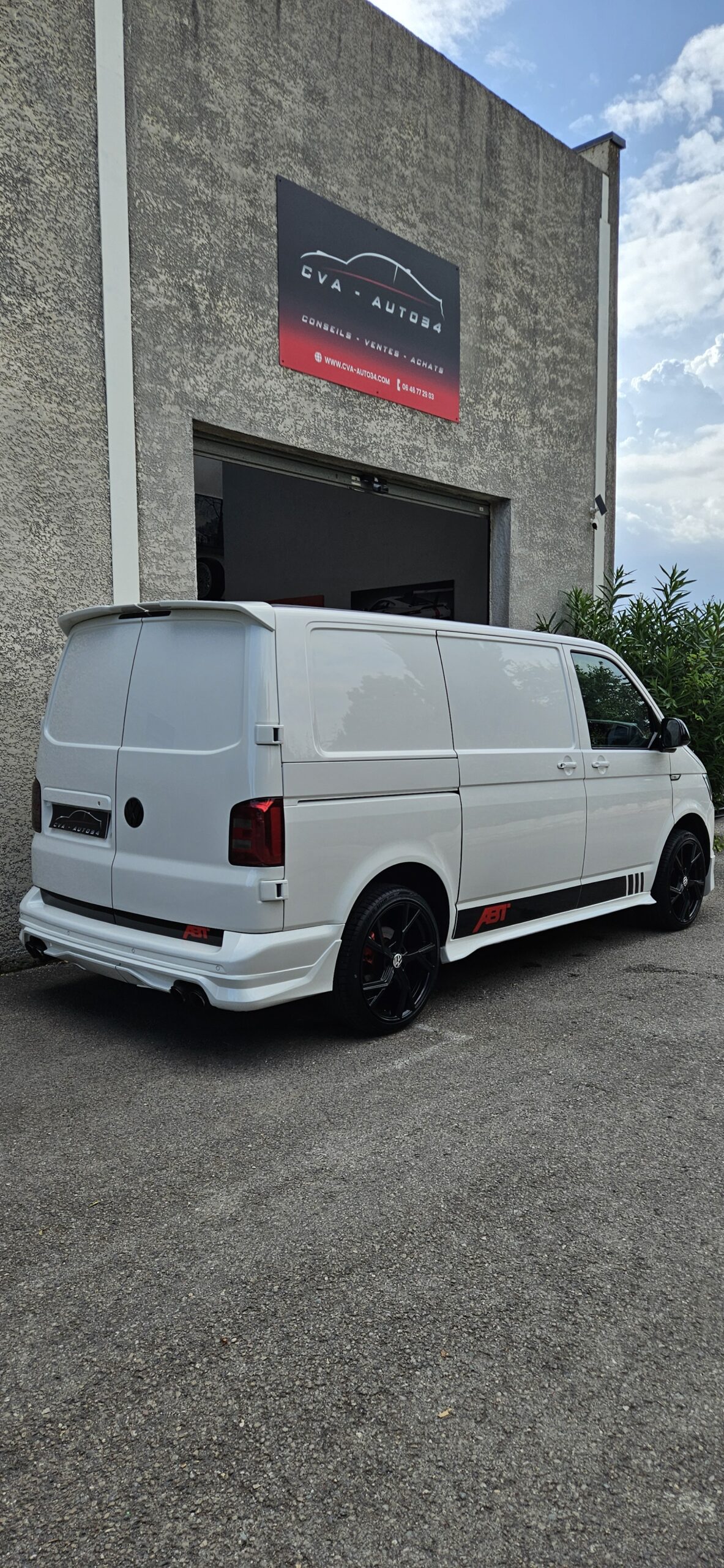 VOLKSWAGEN T6 2.0L TSI 150CH LOOK ABT