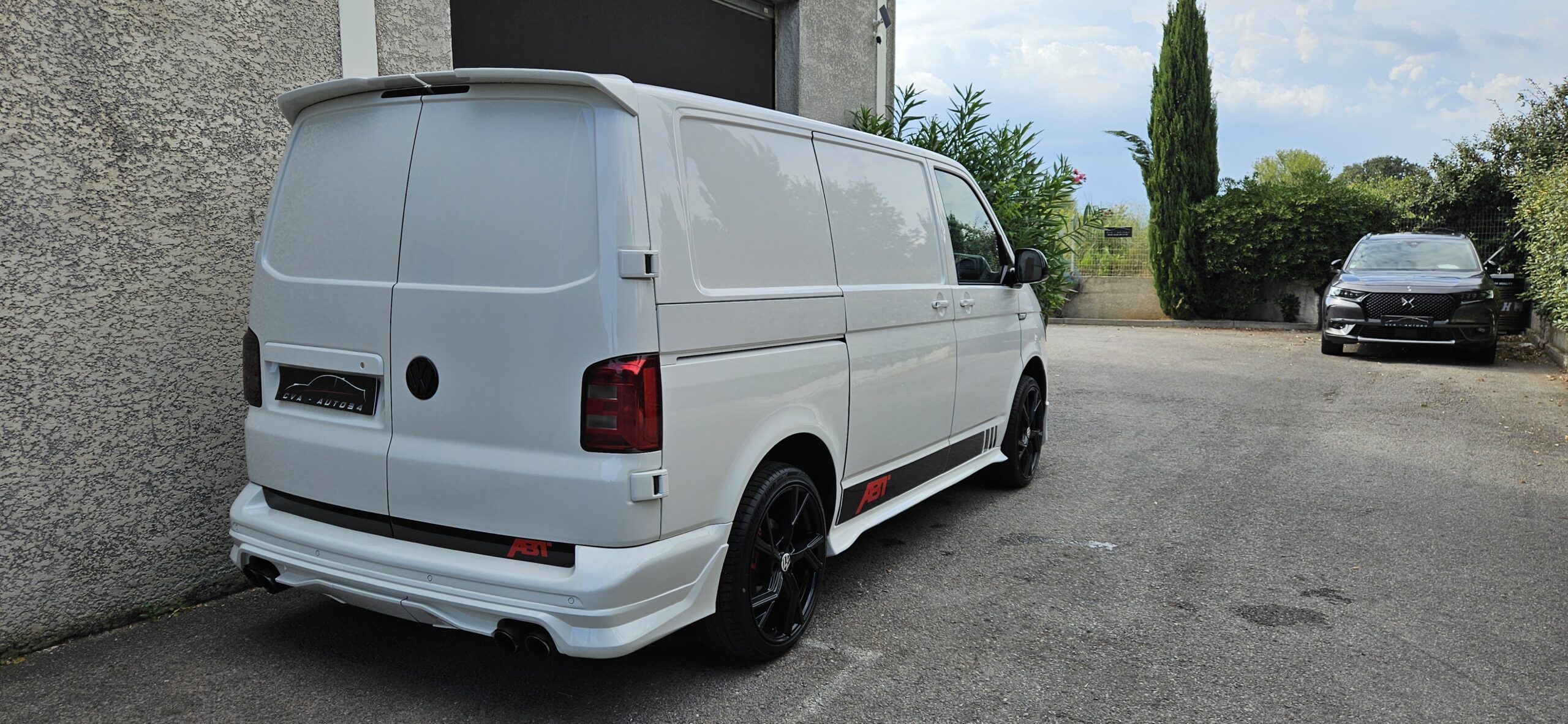 VOLKSWAGEN T6 2.0L TSI 150CH LOOK ABT