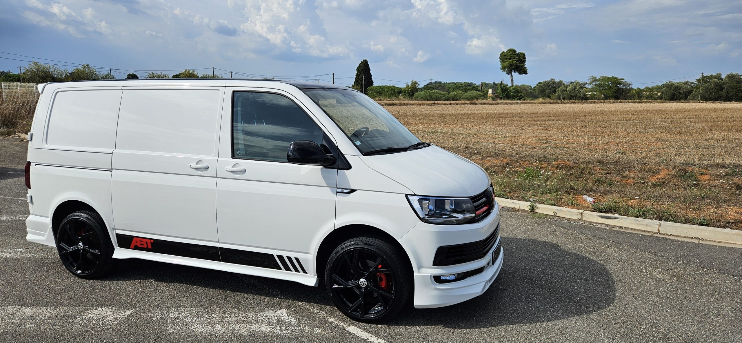 VOLKSWAGEN T6 2.0L TSI 150CH LOOK ABT