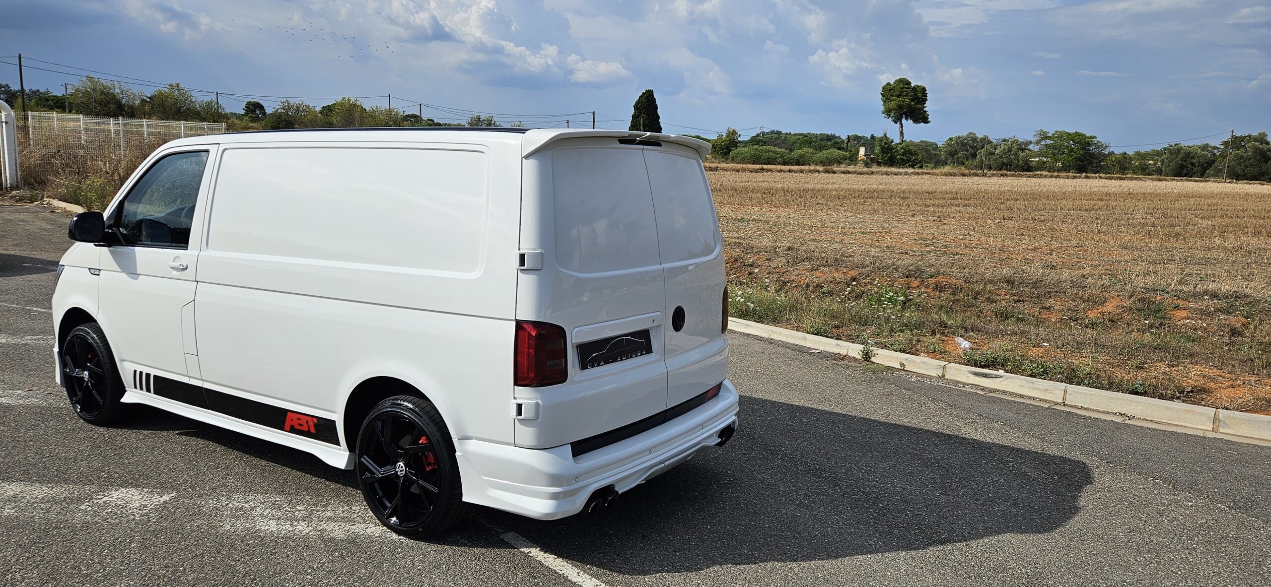 VOLKSWAGEN T6 2.0L TSI 150CH LOOK ABT