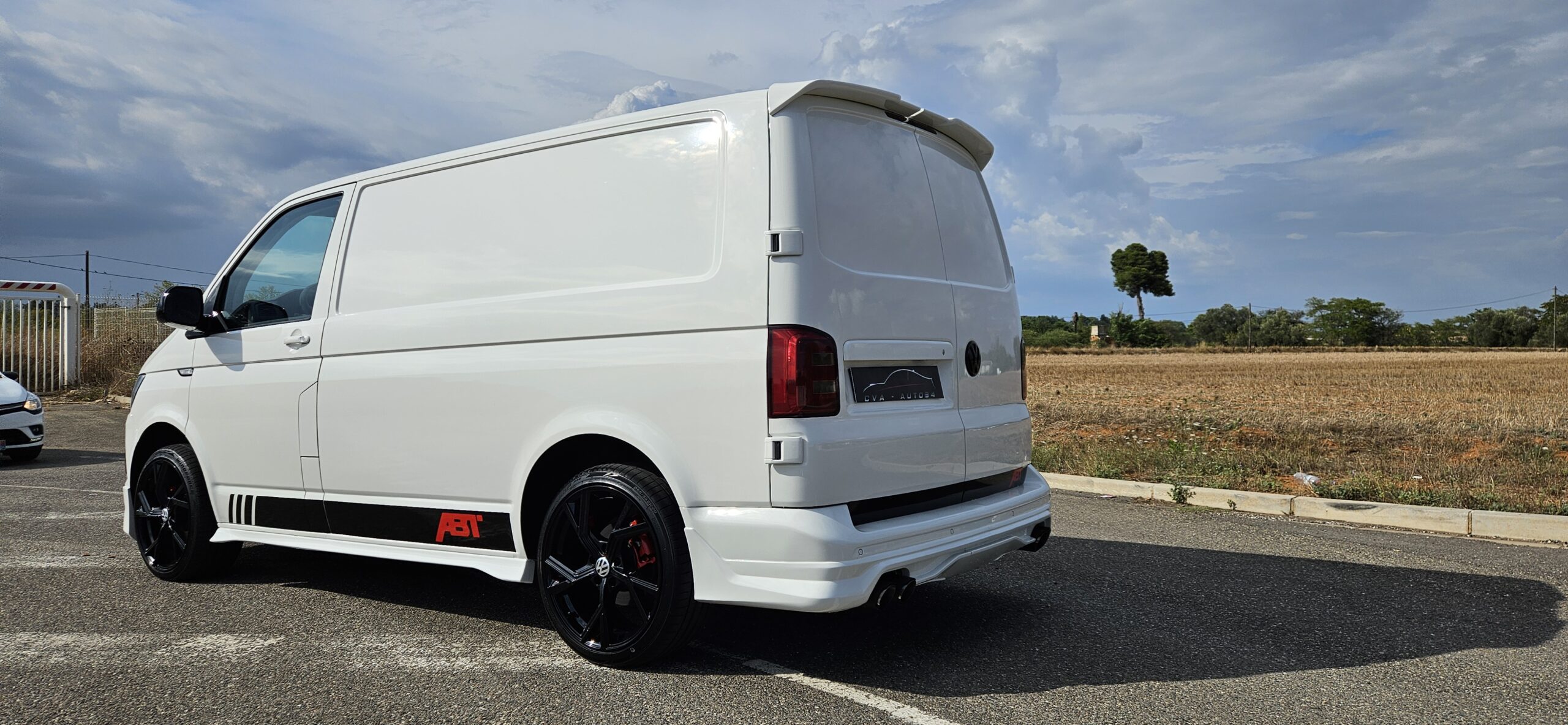 VOLKSWAGEN T6 2.0L TSI 150CH LOOK ABT