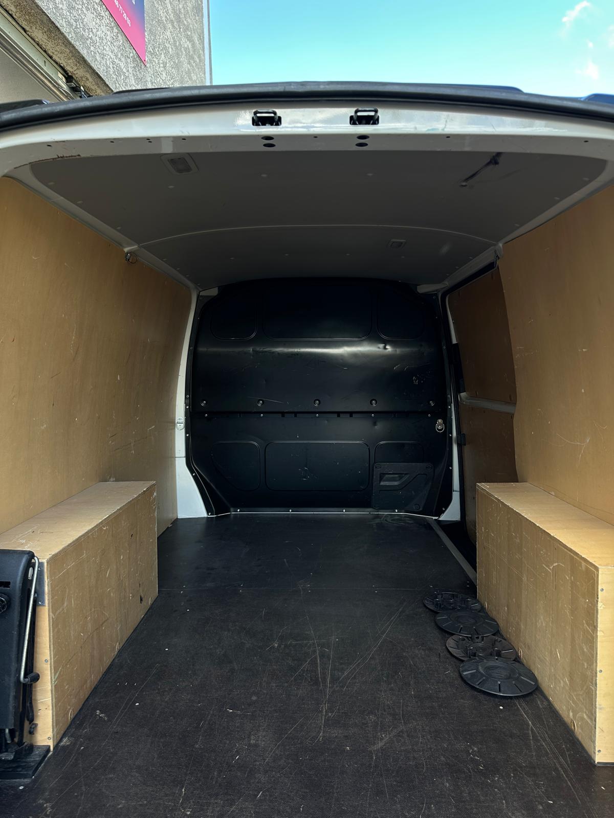 VOLKSWAGEN T6.1 2.0L TDI 150CH “EDITION TCR”