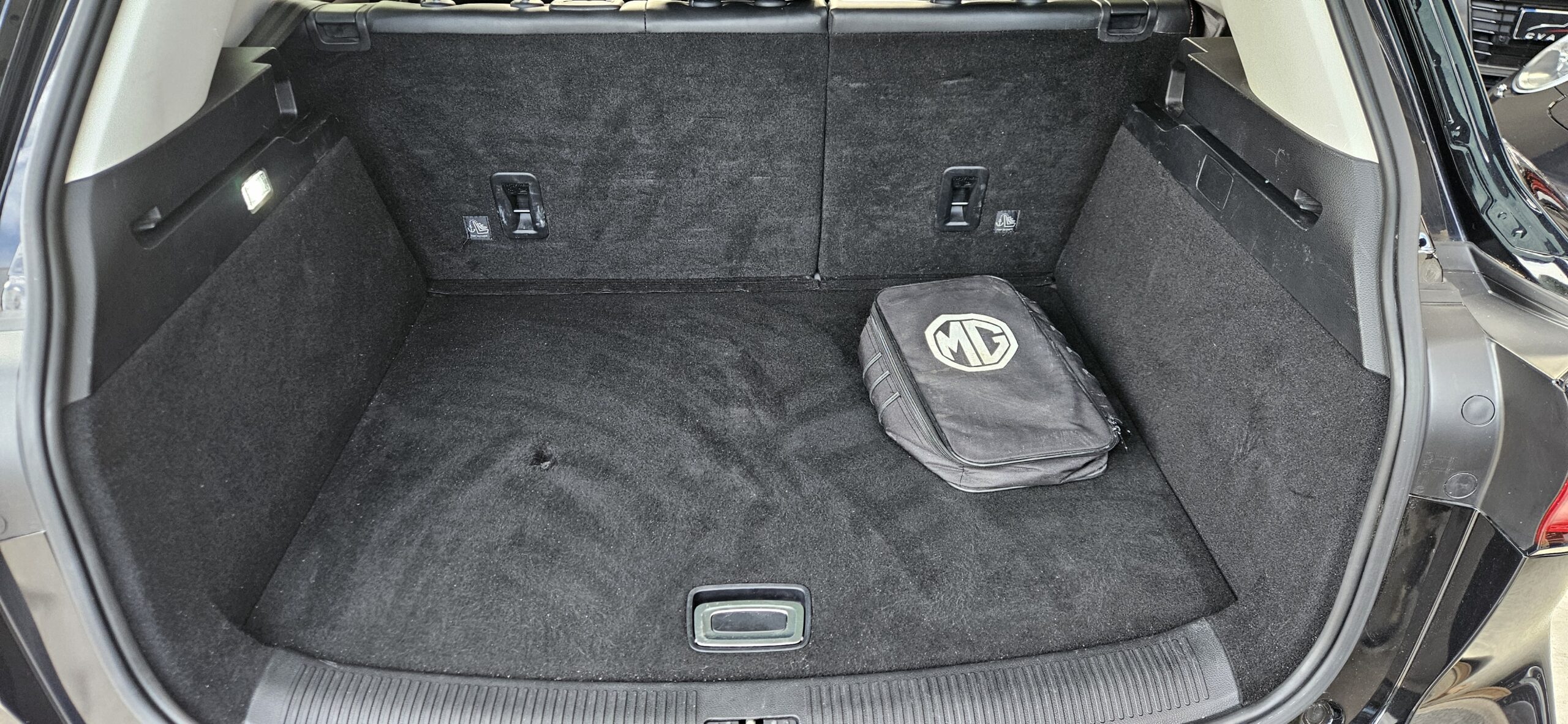 MG EHS 1.5L GDI 258CH LUXURY HYBRID RECHARGEABLE