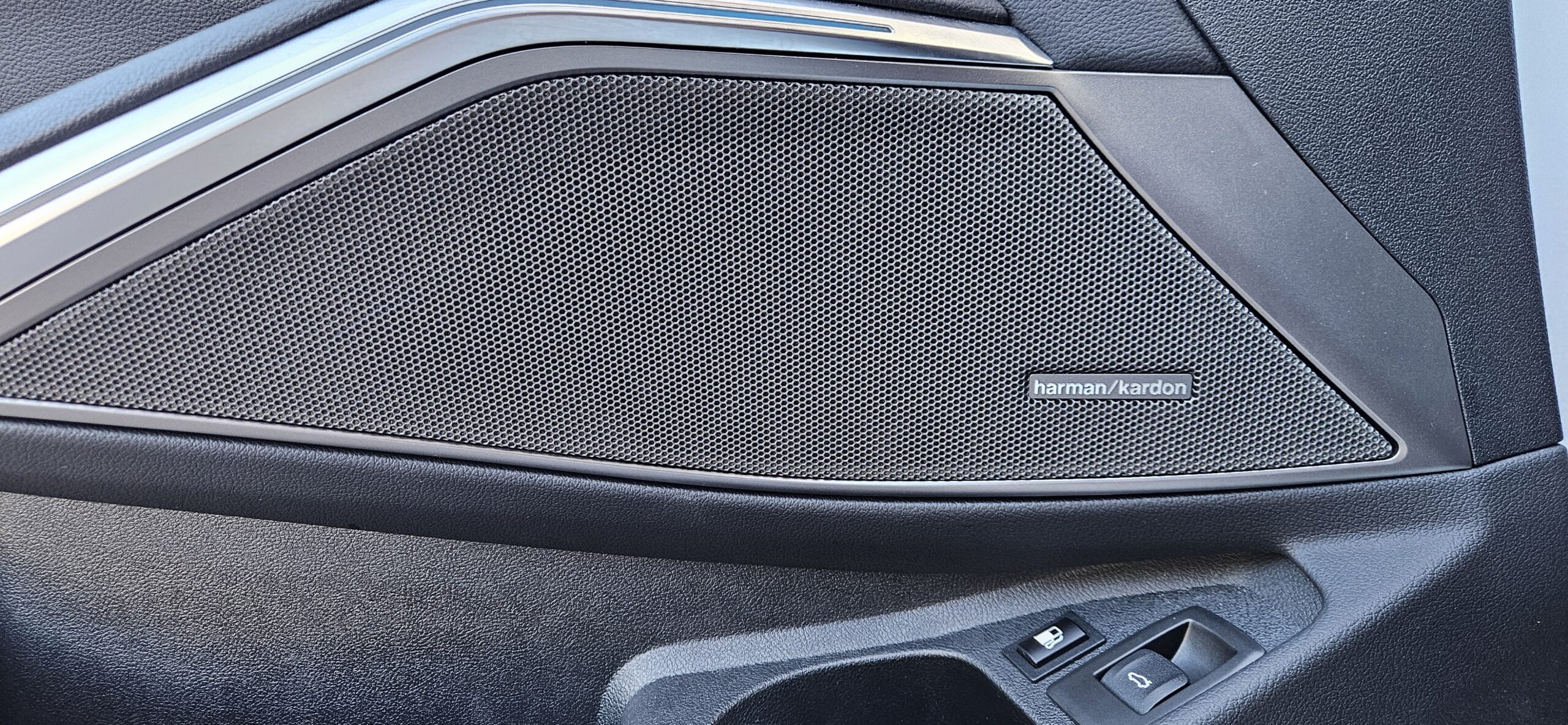 BMW 330e Touring Pack M 292CH Hybrid Rechargeable (Look M3 Touring)