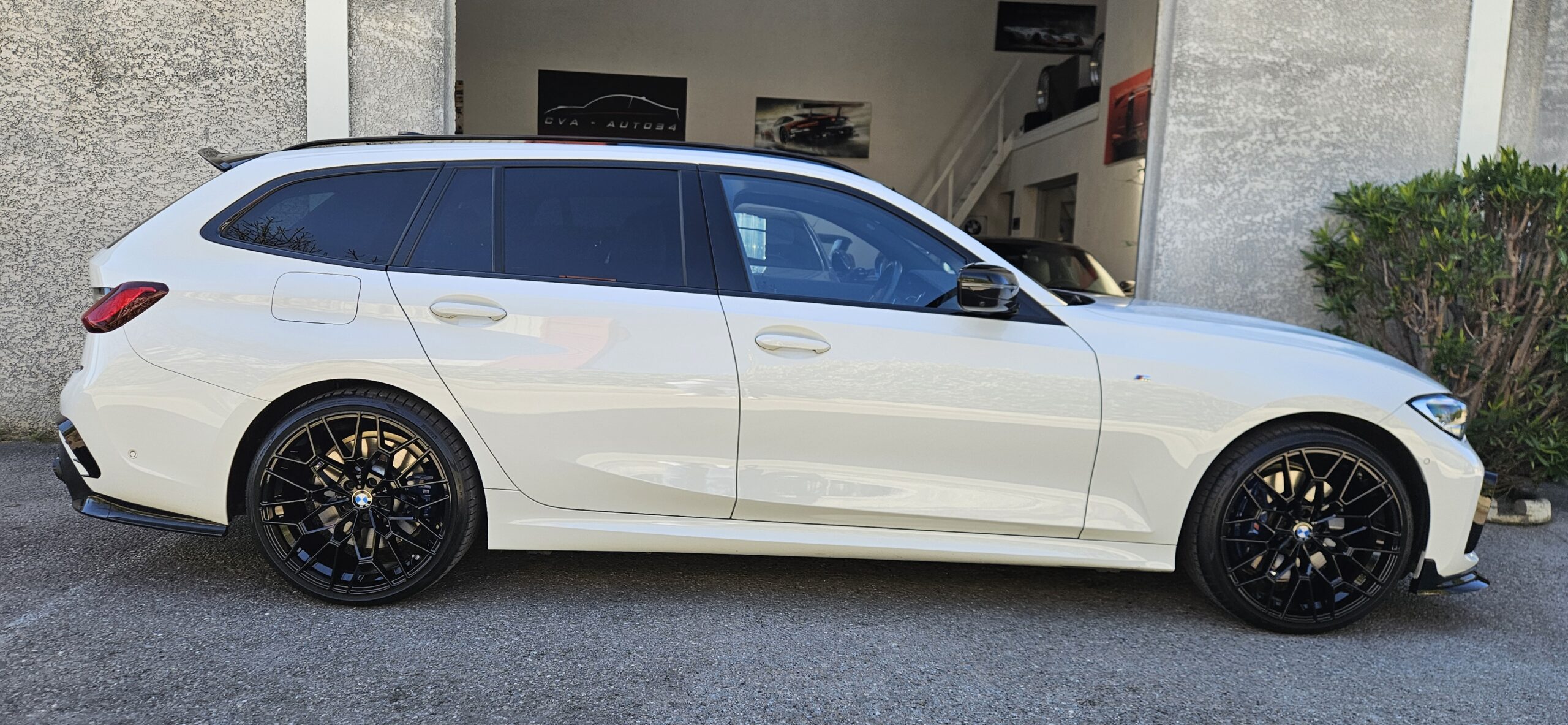 BMW 330e Touring Pack M 292CH Hybrid Rechargeable (Look M3 Touring)