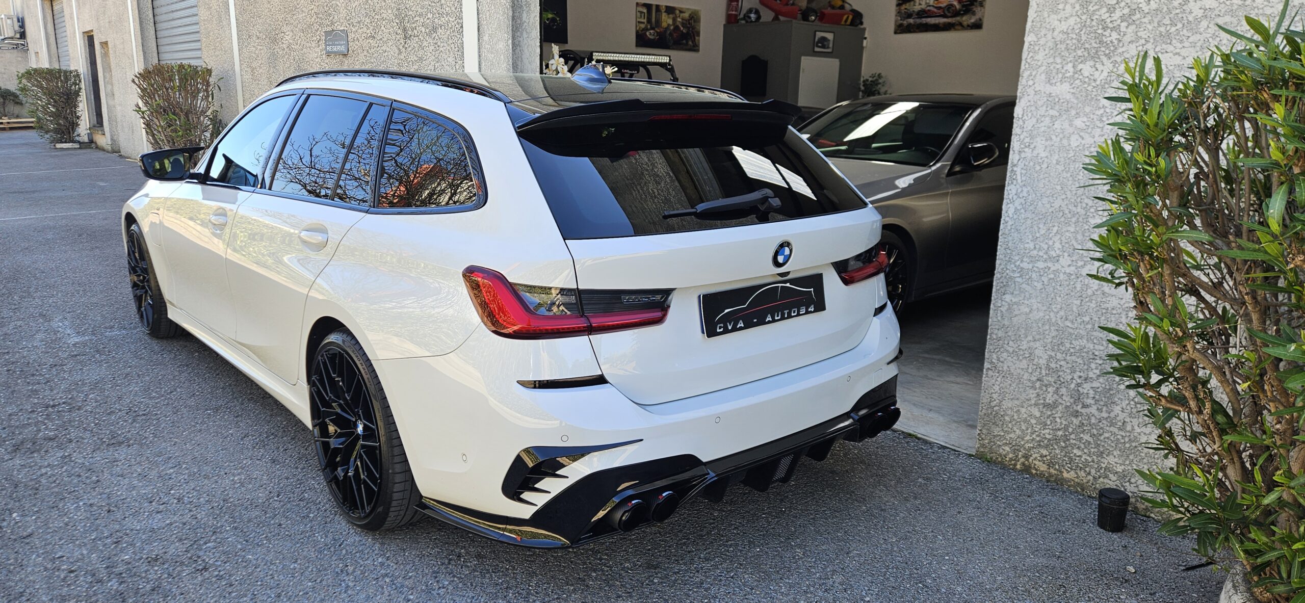 BMW 330e Touring Pack M 292CH Hybrid Rechargeable (Look M3 Touring)