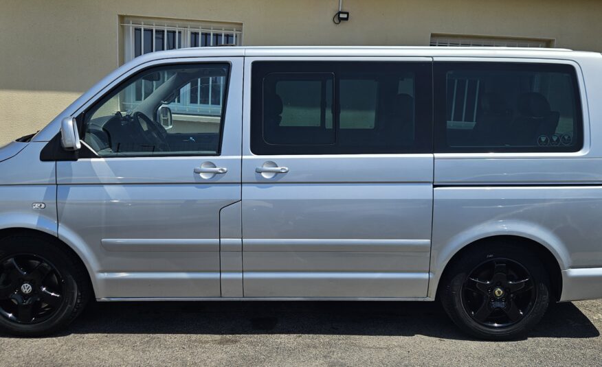 VOLKSWAGEN MULTIVAN 3.2L V6 235CH HIGHLINE