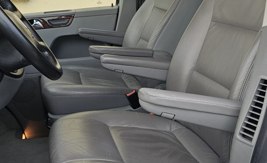 VOLKSWAGEN MULTIVAN 3.2L V6 235CH HIGHLINE