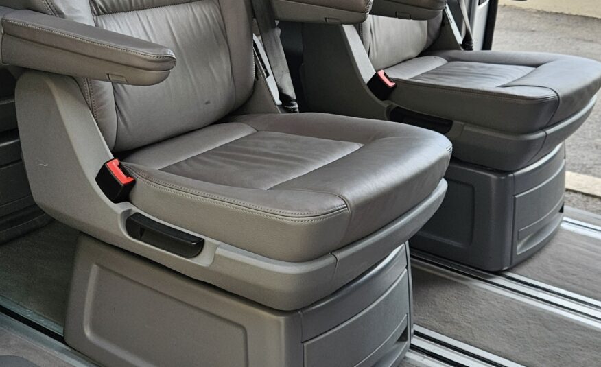 VOLKSWAGEN MULTIVAN 3.2L V6 235CH HIGHLINE