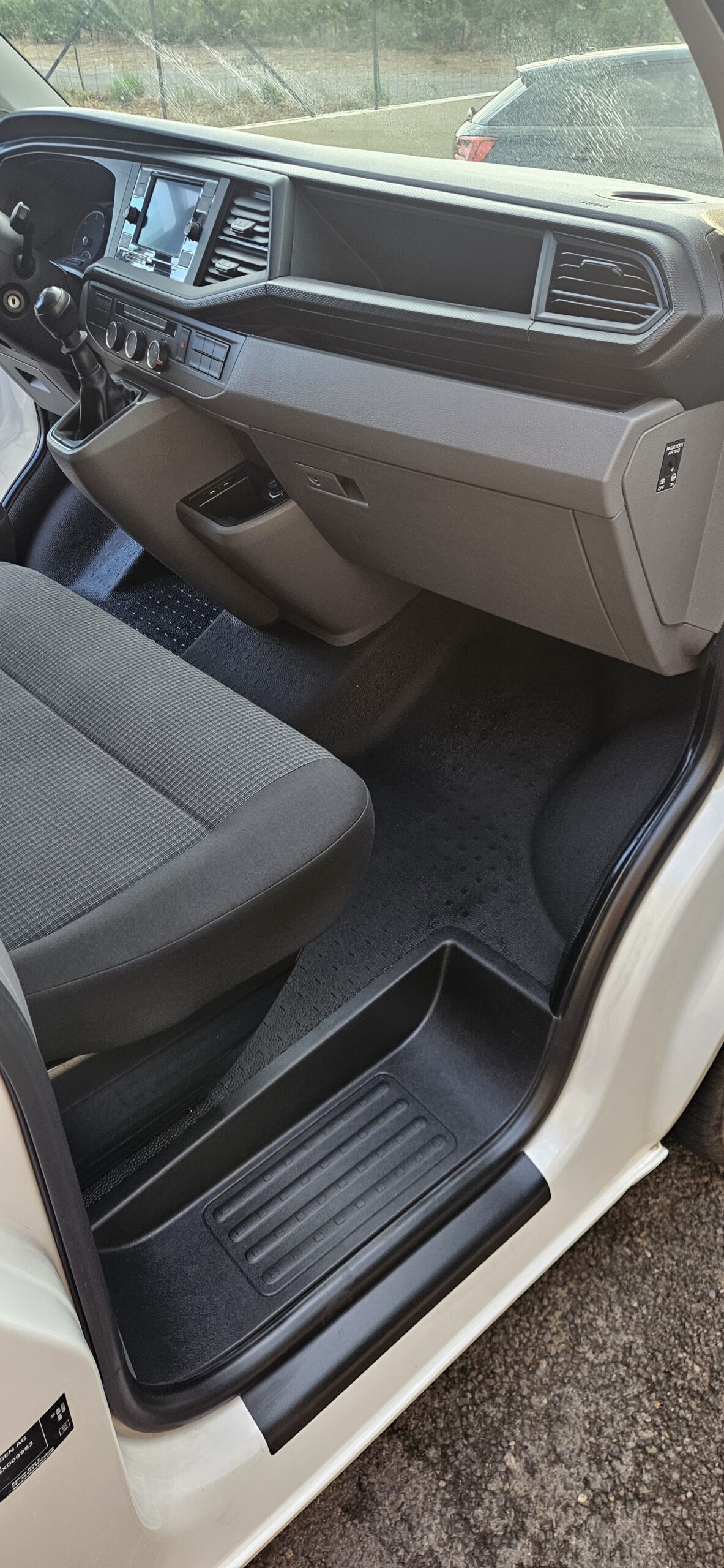 VOLKSWAGEN TRANSPORTER T6.1 2.0L TDI 110 CH LOOK R