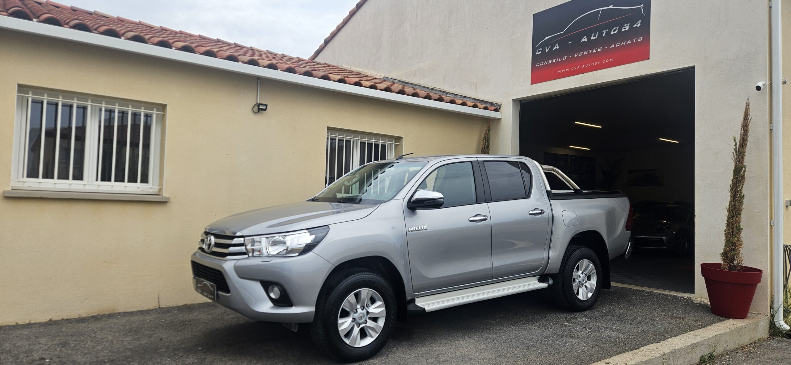 TOYOTA HILUX DOUBLE CABINE 2.4L TD 150CH LEGEND