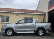 TOYOTA HILUX DOUBLE CABINE 2.4L TD 150CH LEGEND
