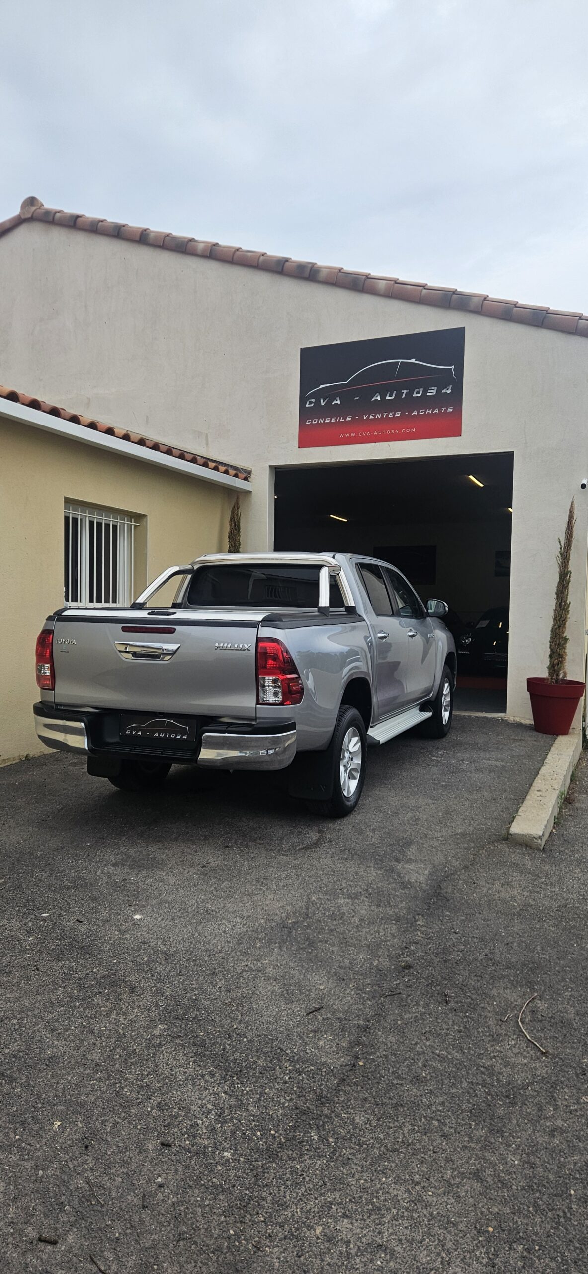 TOYOTA HILUX DOUBLE CABINE 2.4L TD 150CH LEGEND
