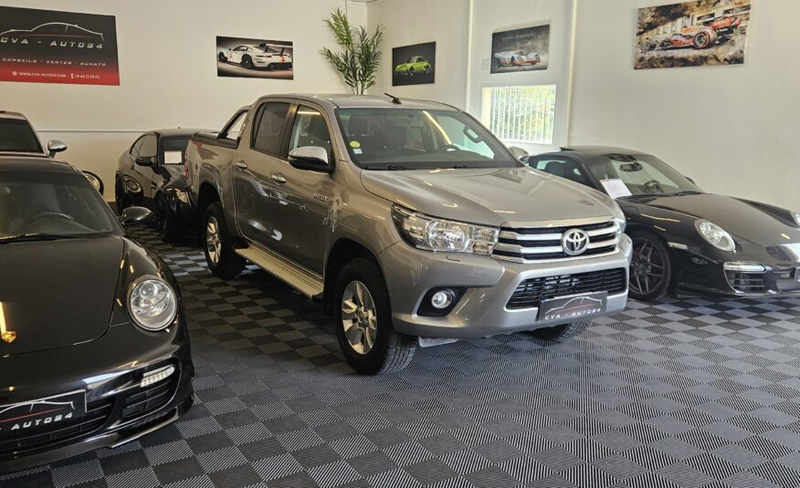 TOYOTA HILUX DOUBLE CABINE 2.4L TD 150CH LEGEND