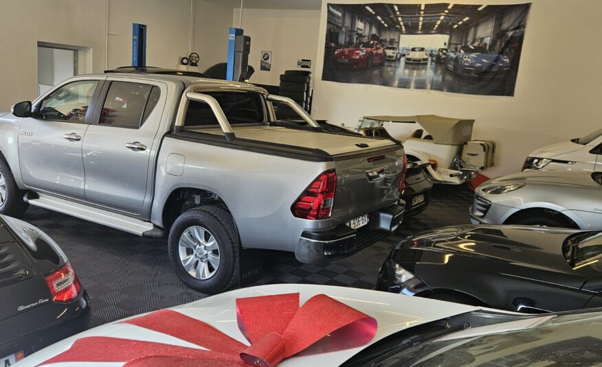 TOYOTA HILUX DOUBLE CABINE 2.4L TD 150CH LEGEND