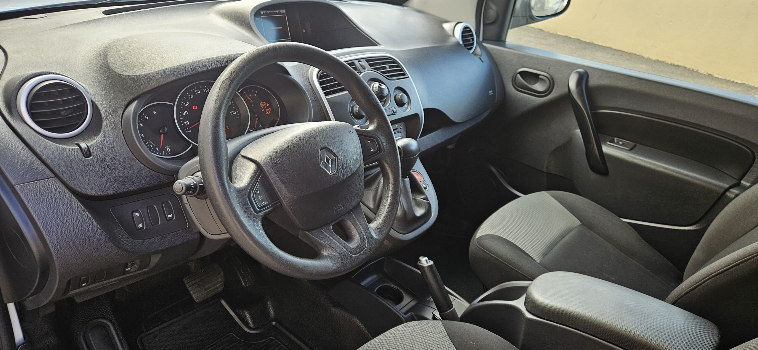 RENAULT KANGOO 1.5L DCI 90 CH EXTRA R-LINK BOITE AUTO AVEC GIRAFON