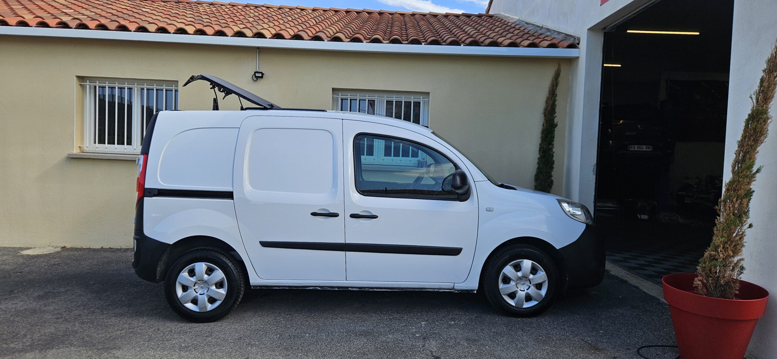 RENAULT KANGOO 1.5L DCI 90 CH EXTRA R-LINK BOITE AUTO AVEC GIRAFON