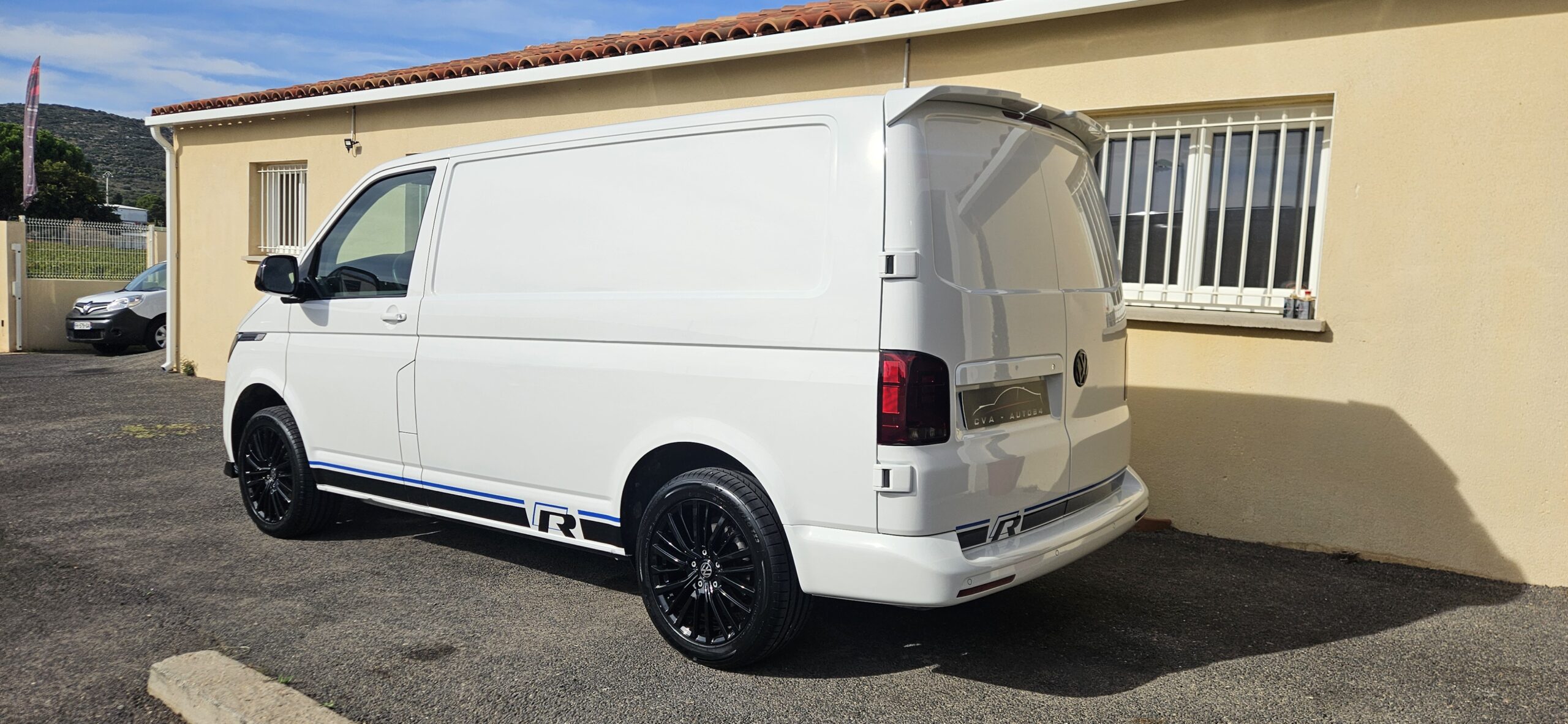 VOLKSWAGEN TRANSPORTER T6.1 2.0L TDI 110 CH LOOK R