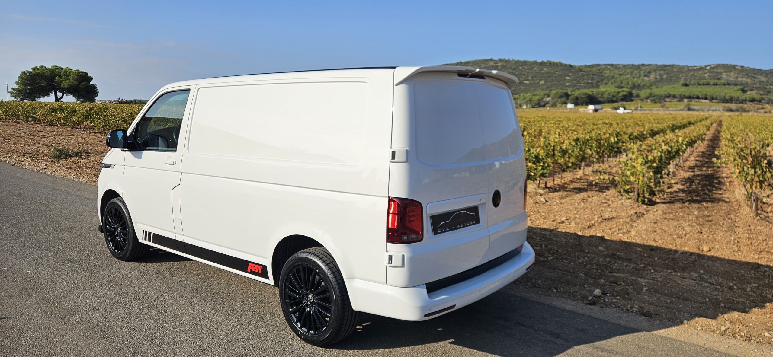 VOLKSWAGEN TRANSPORTER T6.1 2.0L TDI 110 CH LOOK ABT