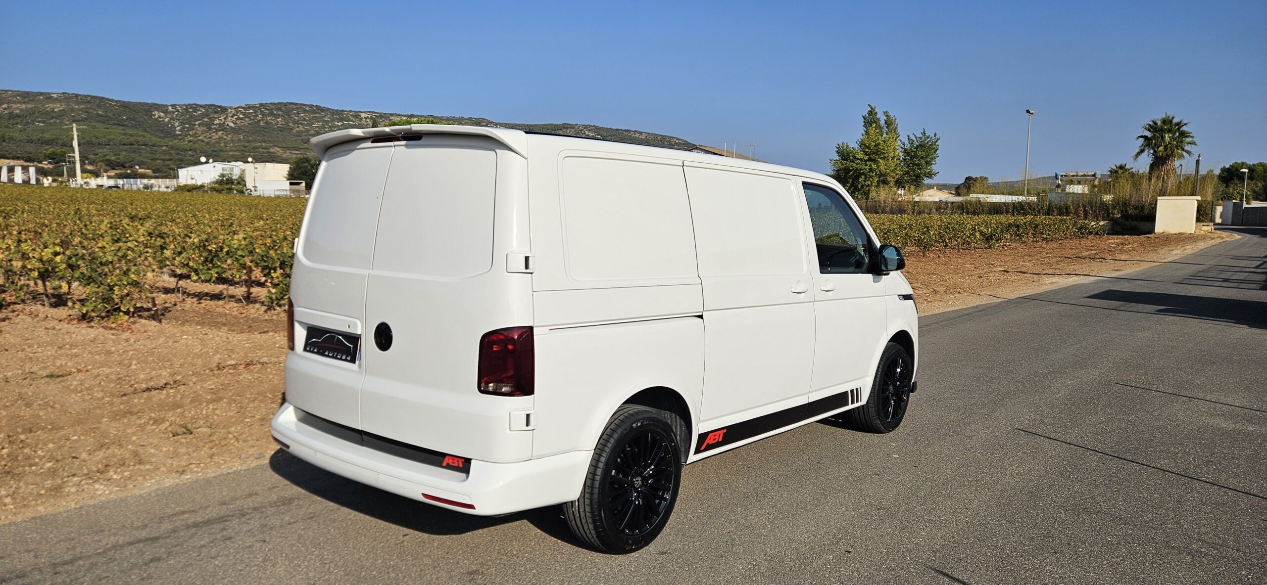 VOLKSWAGEN TRANSPORTER T6.1 2.0L TDI 110 CH LOOK ABT