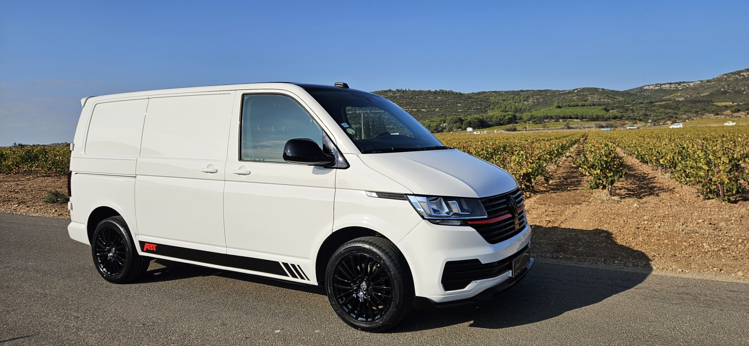 VOLKSWAGEN TRANSPORTER T6.1 2.0L TDI 110 CH LOOK ABT