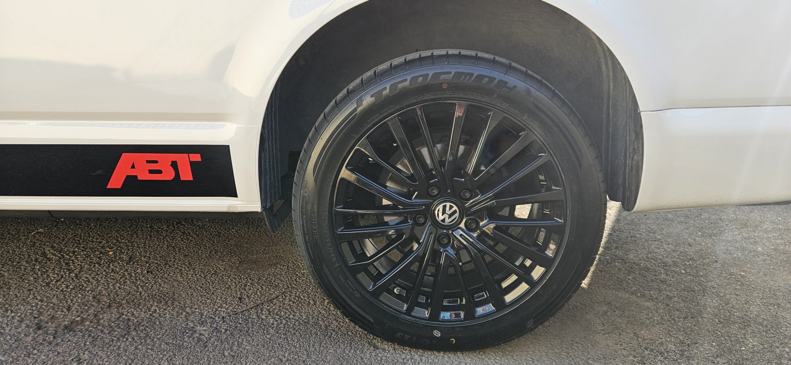 VOLKSWAGEN TRANSPORTER T6.1 2.0L TDI 110 CH LOOK ABT