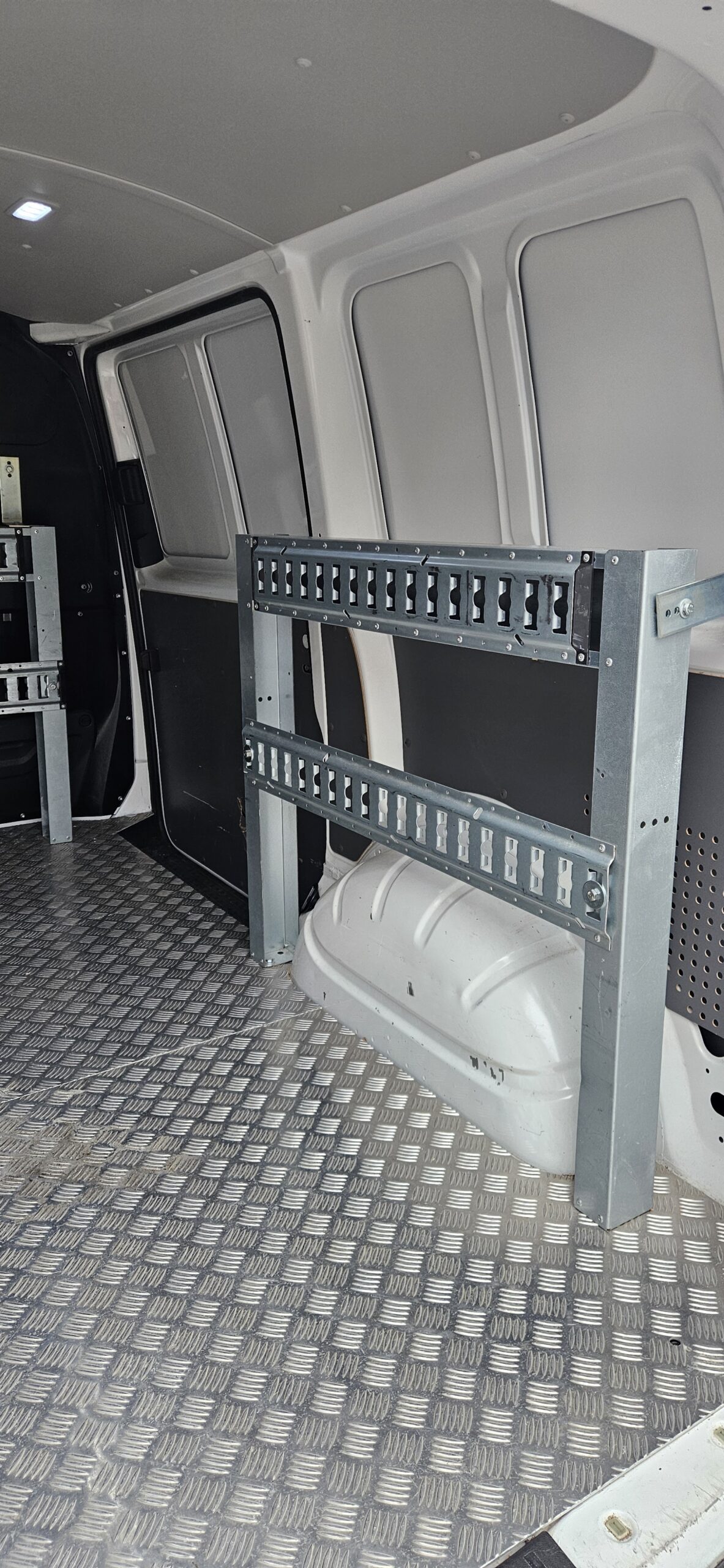 VOLKSWAGEN TRANSPORTER T6.1 2.0L TDI 110 CH LOOK ABT