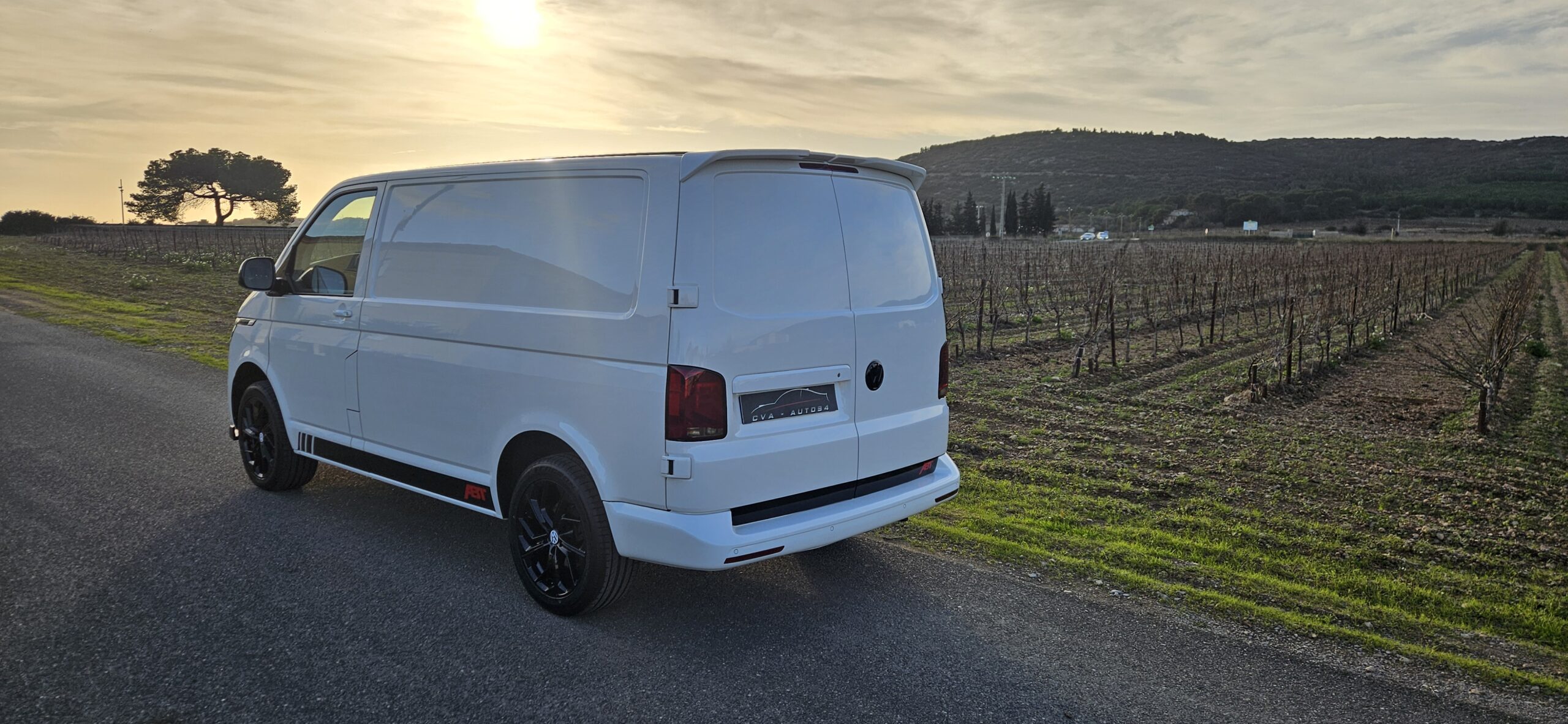 VOLKSWAGEN TRANSPORTER T6.1 2.0L TDI 110 CH LOOK ABT