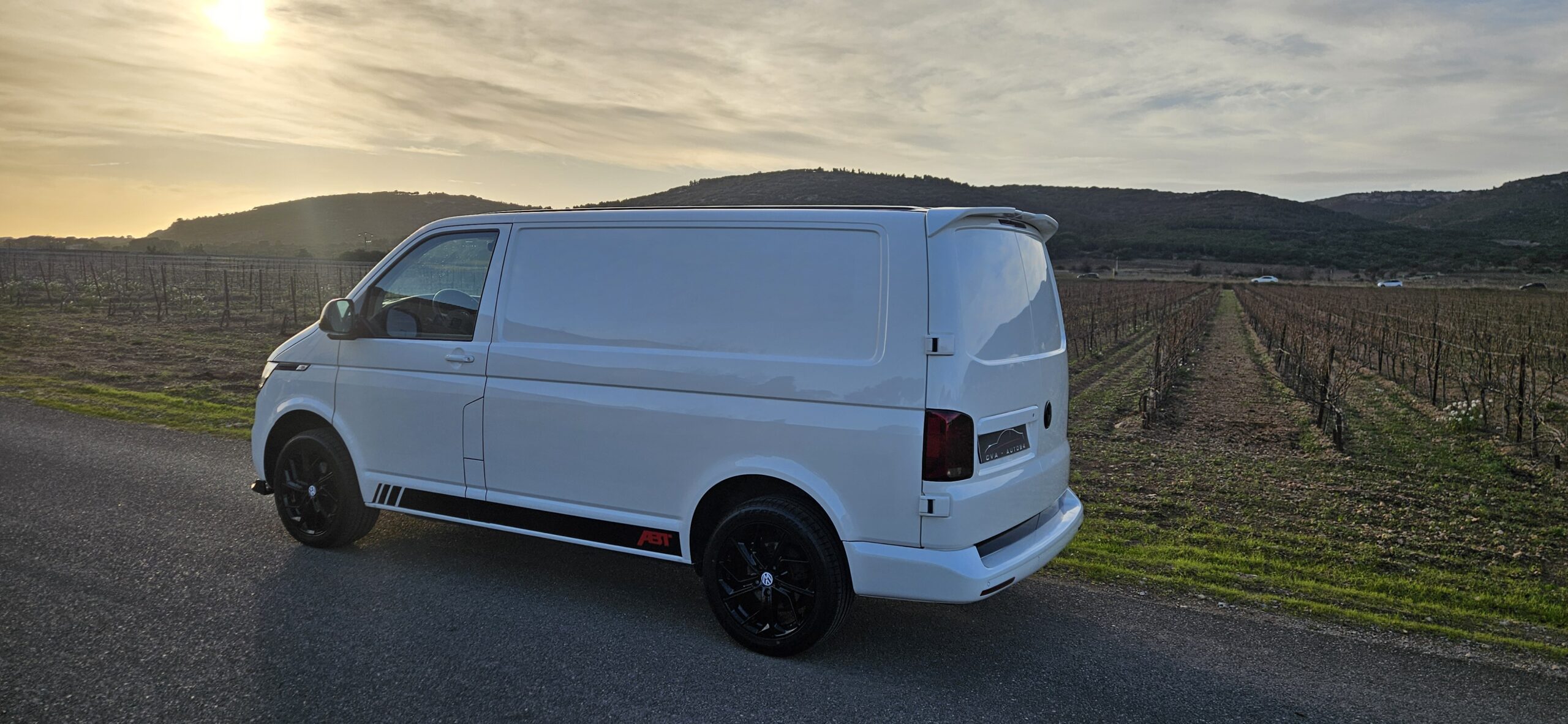 VOLKSWAGEN TRANSPORTER T6.1 2.0L TDI 110 CH LOOK ABT