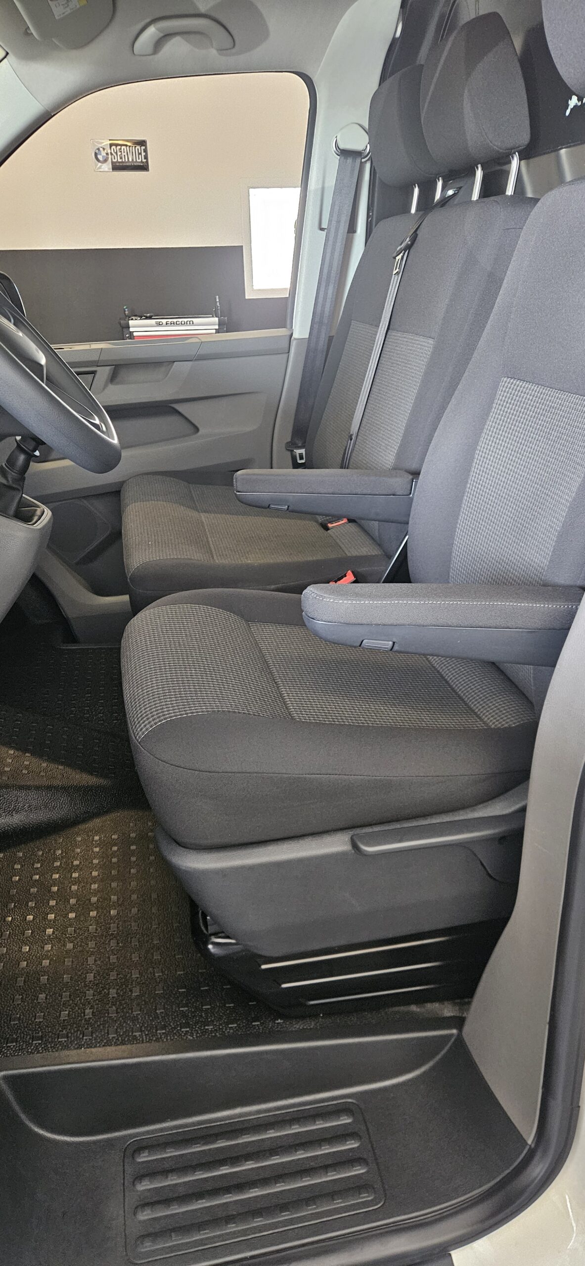 VOLKSWAGEN TRANSPORTER T6.1 2.0L TDI 110 CH LOOK R