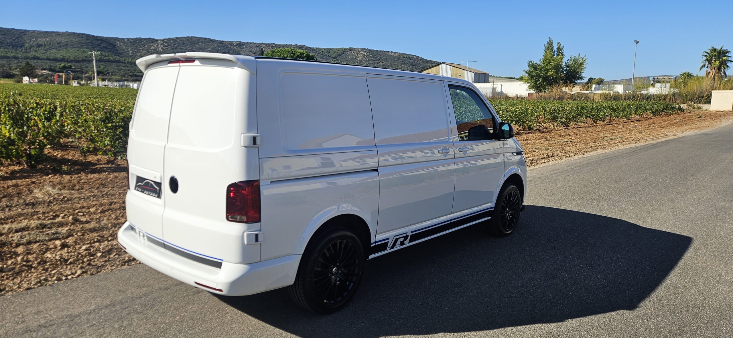 VOLKSWAGEN TRANSPORTER T6.1 2.0L TDI 110 CH LOOK R