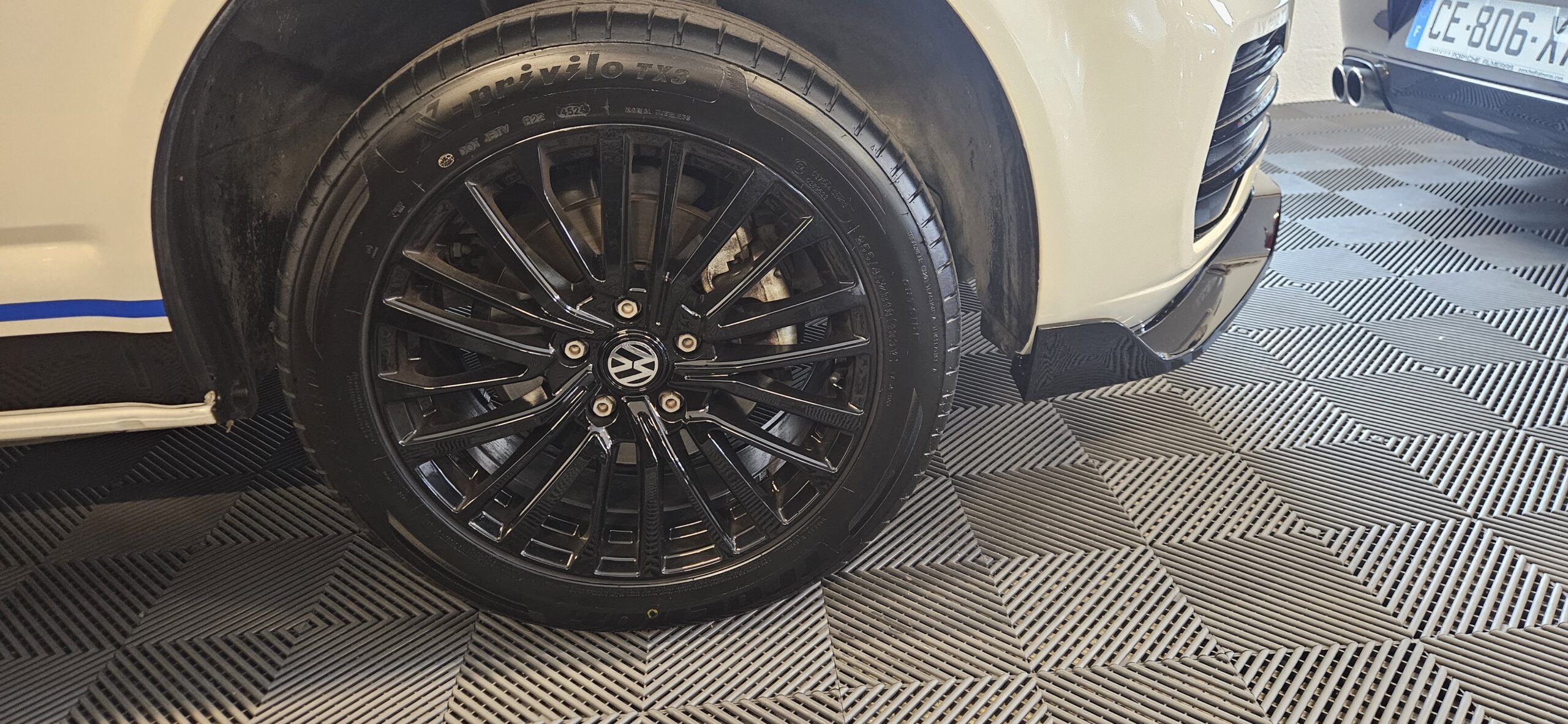 VOLKSWAGEN TRANSPORTER T6.1 2.0L TDI 110 CH LOOK R