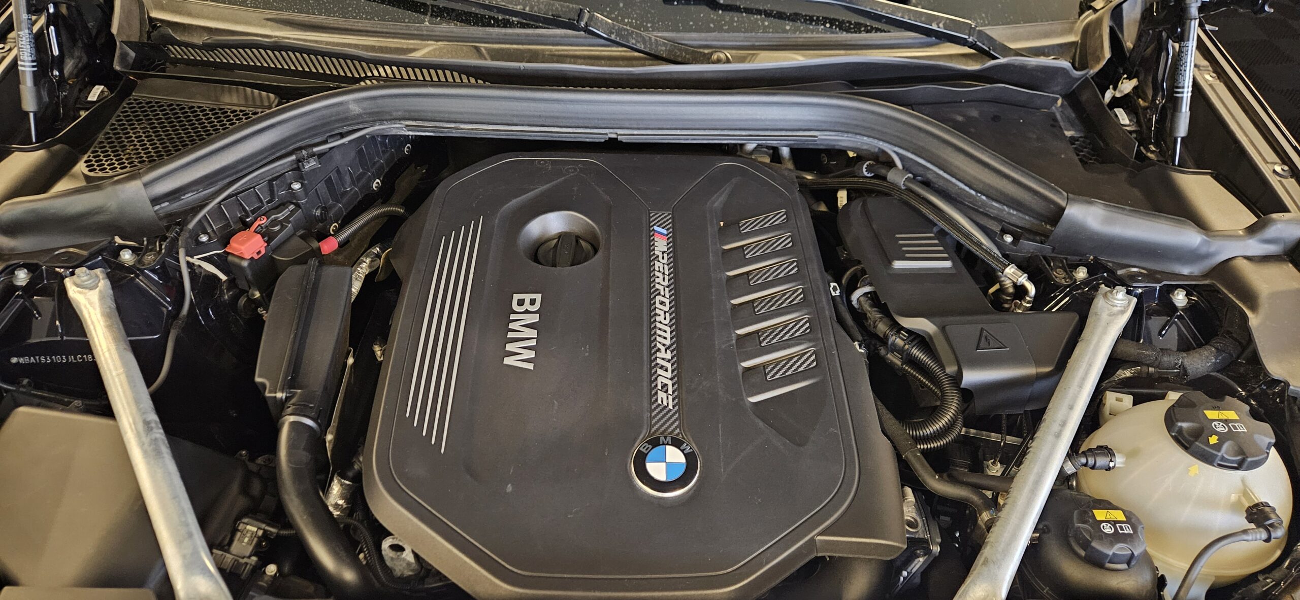 BMW X3 M 40i 3.0L 6 CYLINDRES 360CH X-DRIVE