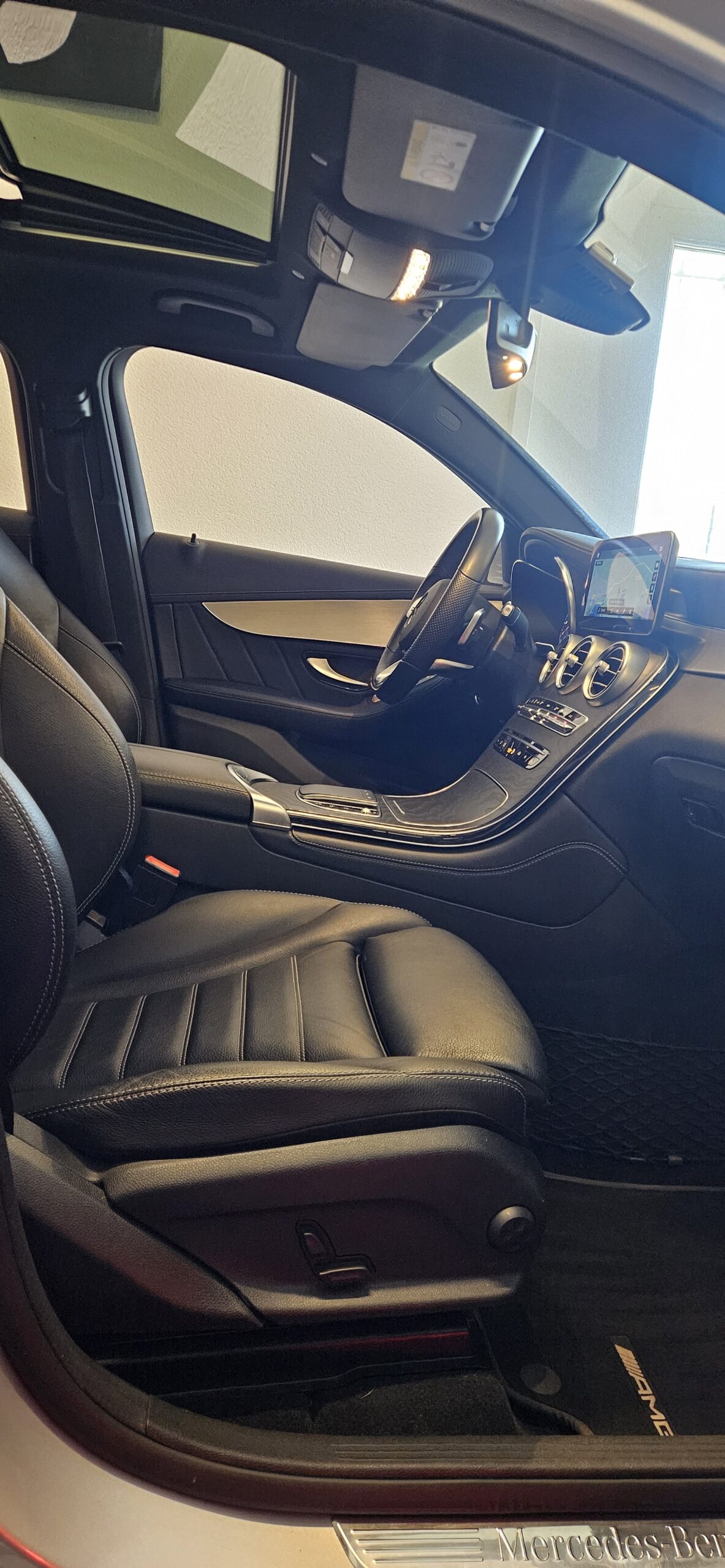 MERCEDES GLC COUPE 22OD PACK AMG