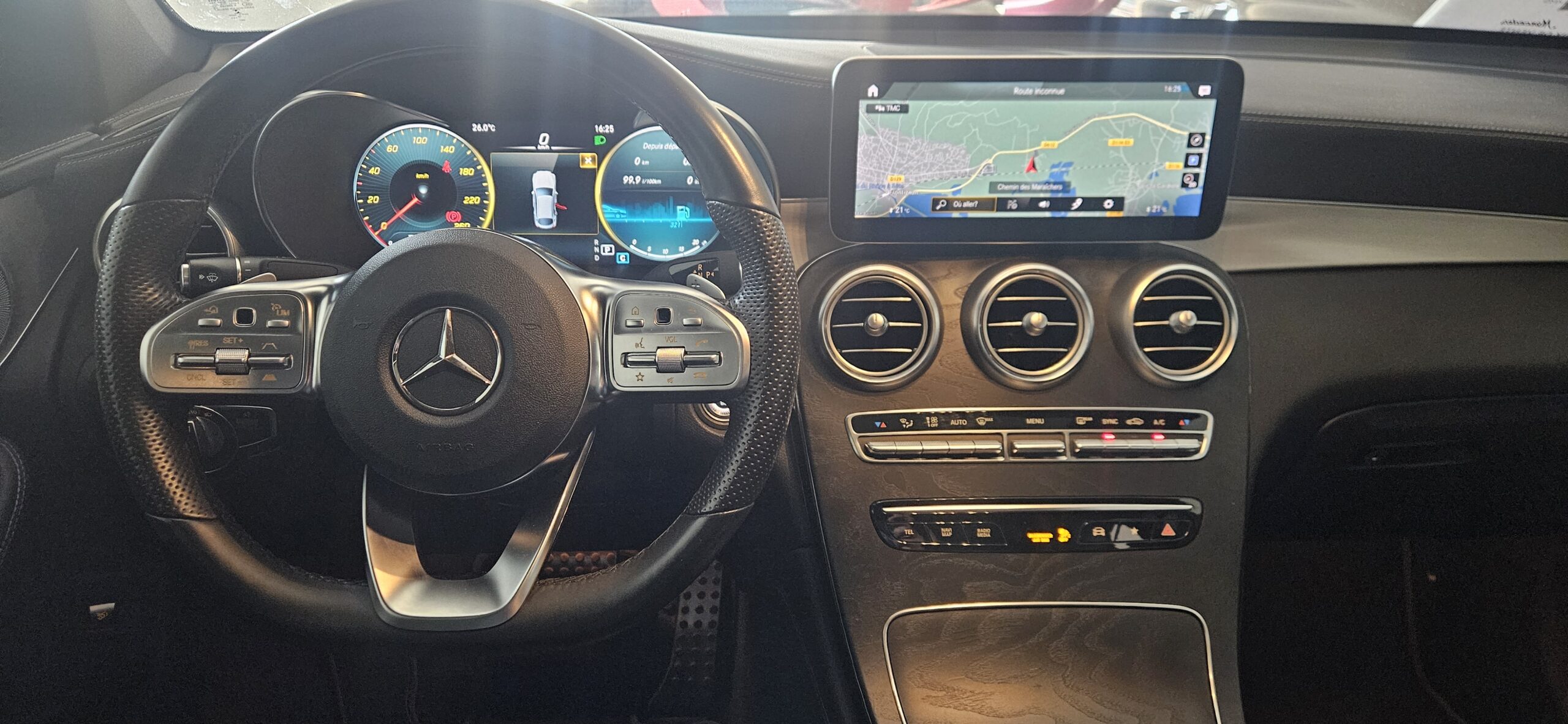 MERCEDES GLC COUPE 22OD PACK AMG