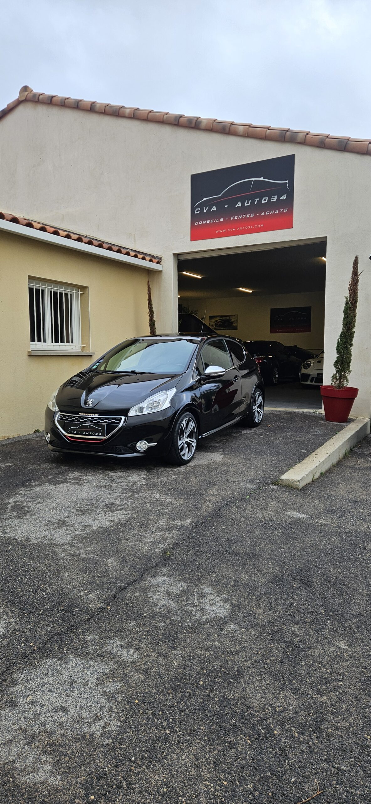 PEUGEOT 208 GTI 1.6L THP 200CH