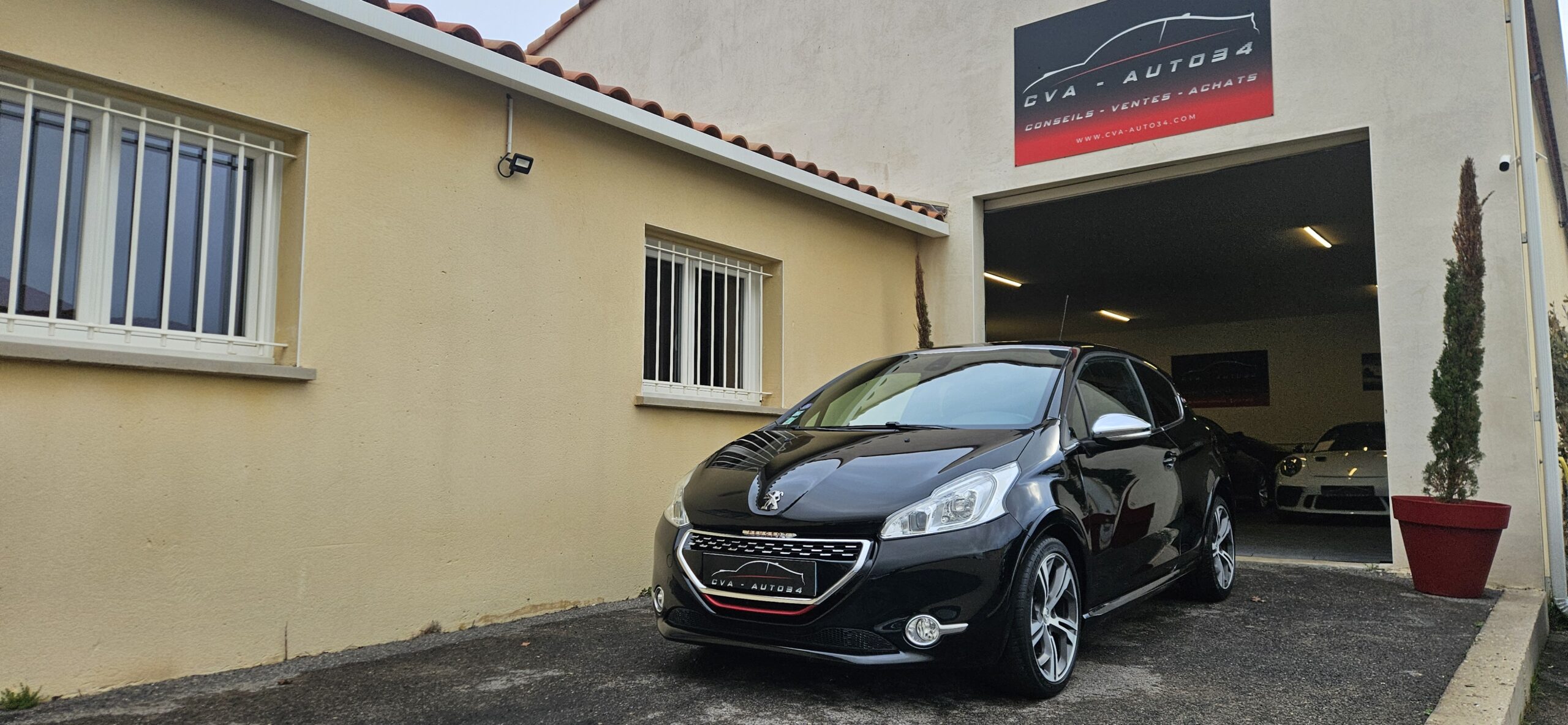 PEUGEOT 208 GTI 1.6L THP 200CH