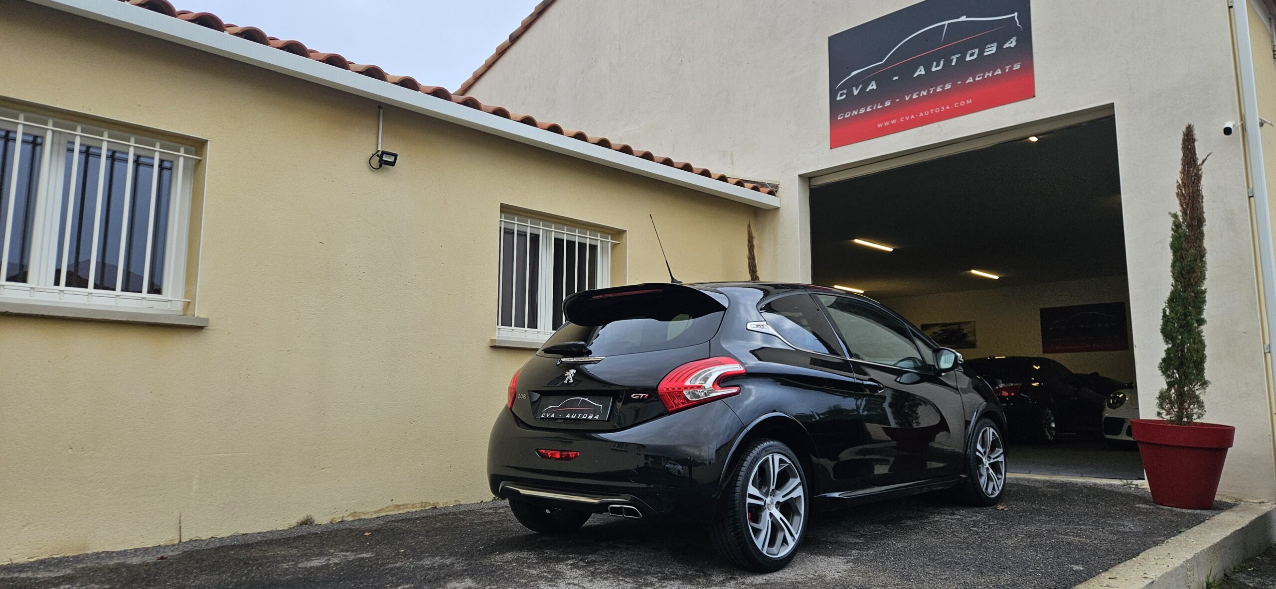 PEUGEOT 208 GTI 1.6L THP 200CH