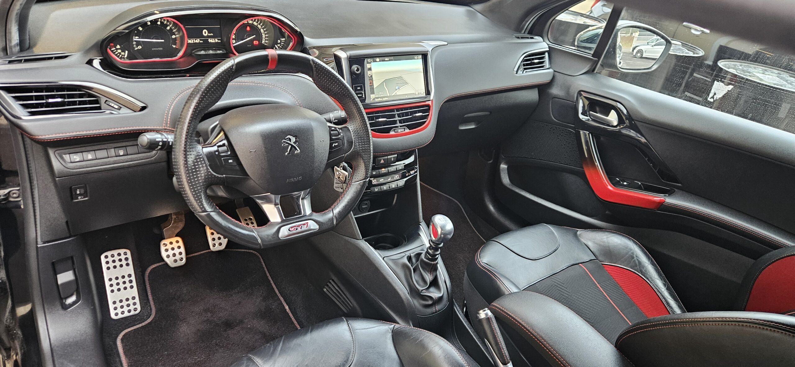 PEUGEOT 208 GTI 1.6L THP 200CH