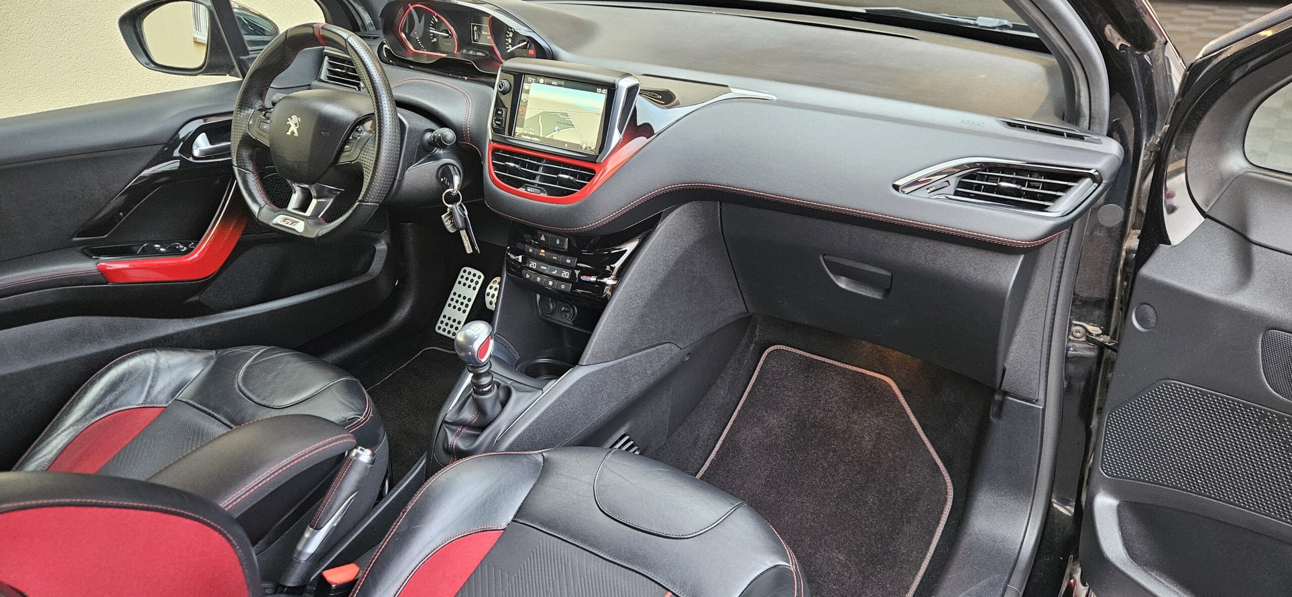 PEUGEOT 208 GTI 1.6L THP 200CH