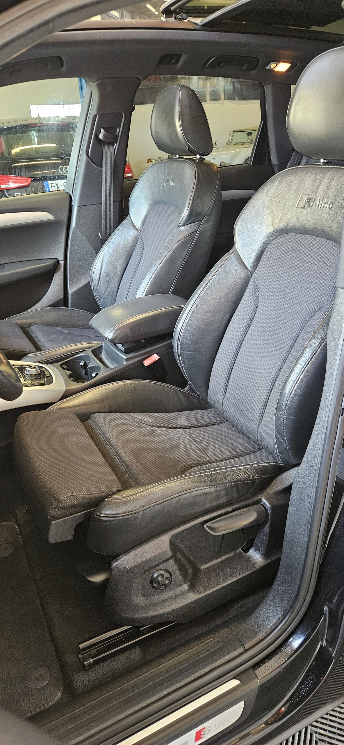 AUDI Q5 2.0L TDI 170CH QUATTRO S-LINE