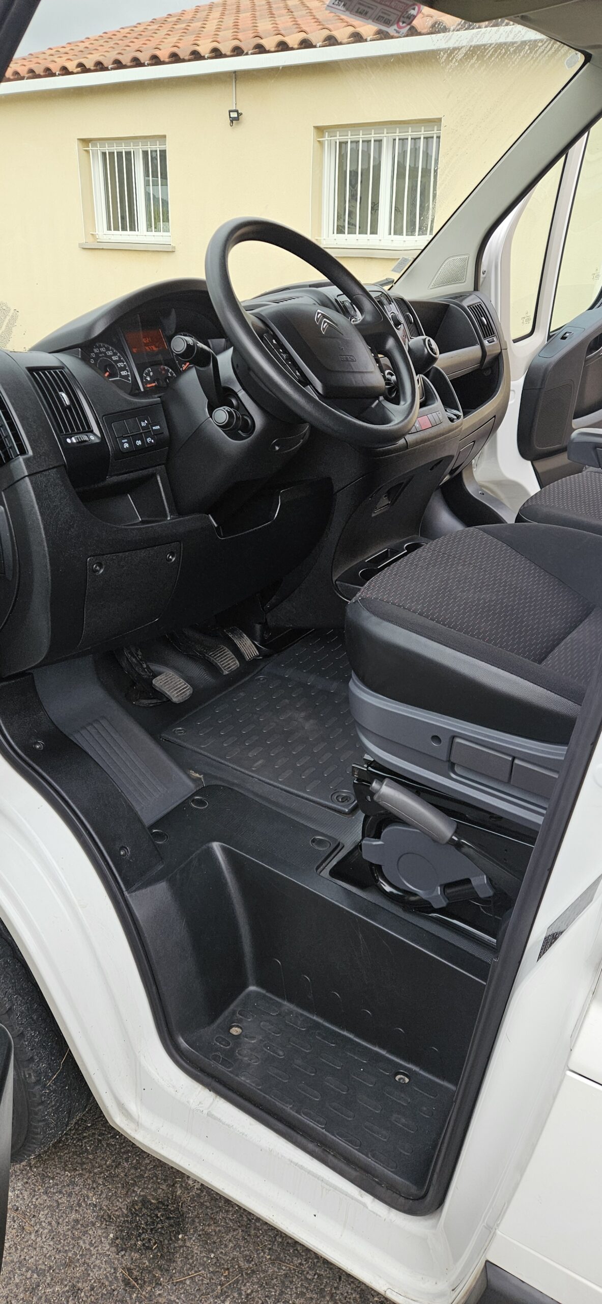 CITROEN JUMPER 2.2L HDI 140 L1H1 CLUB