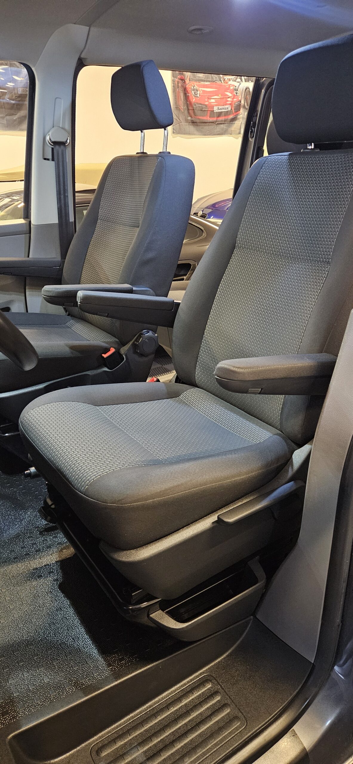 VOLKSWAGEN TRANSPORTER T6.1 PROCAB DSG LOOK EDITION