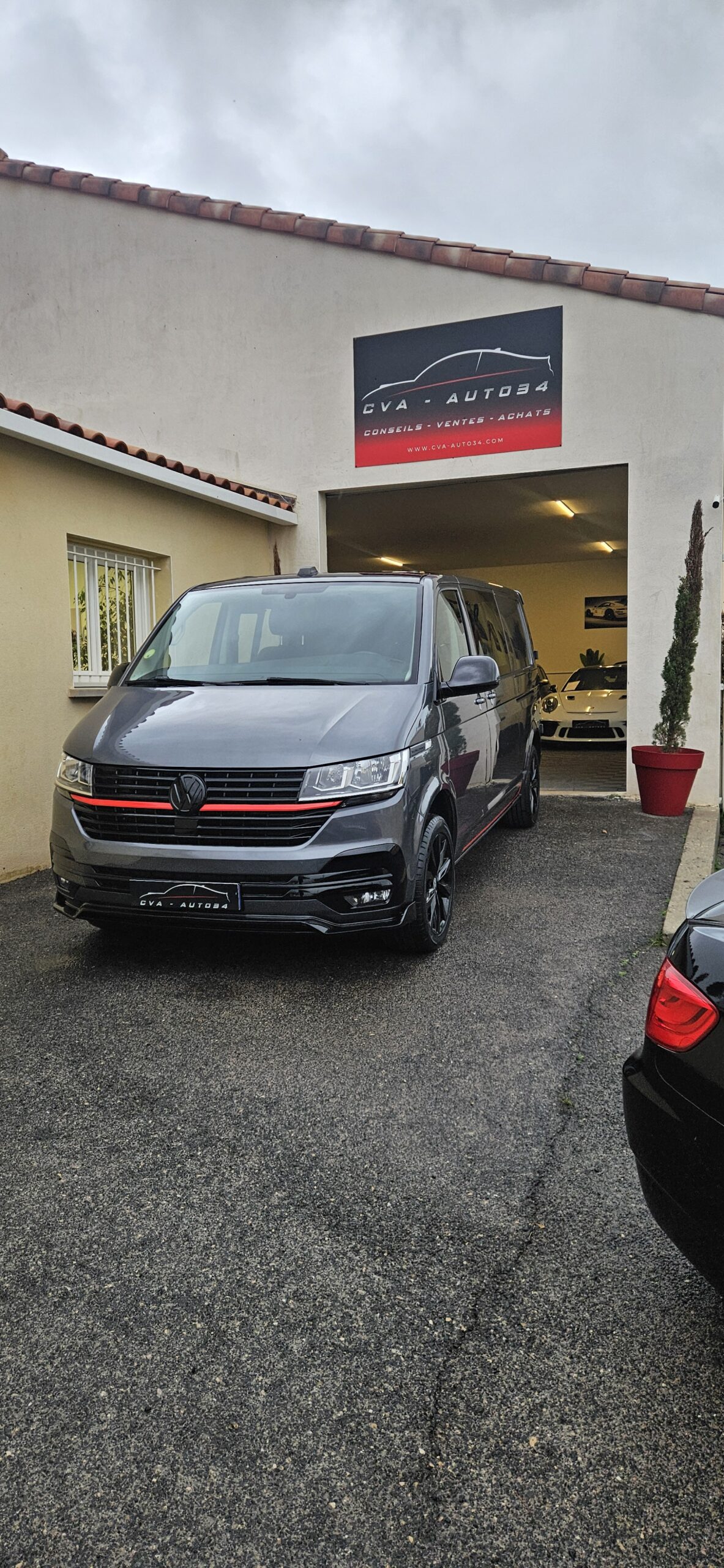 VOLKSWAGEN TRANSPORTER T6.1 PROCAB DSG LOOK EDITION