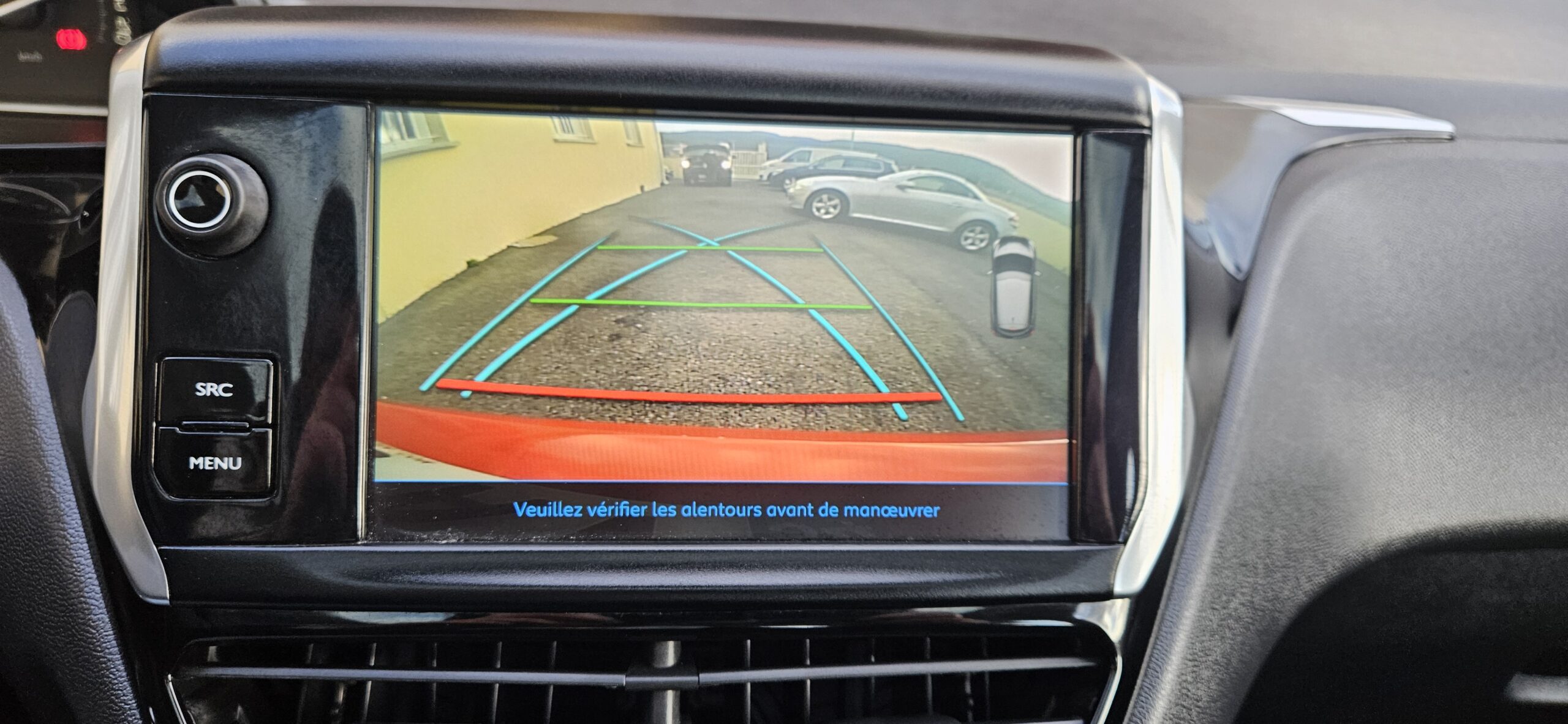 PEUGEOT 208 1.2L VTI 82CH