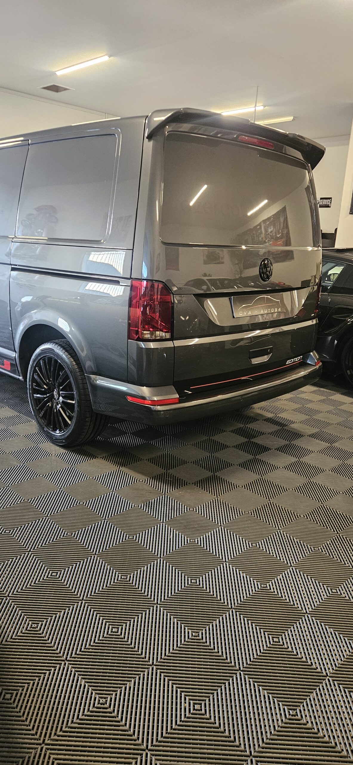 VOLKSWAGEN TRANSPORTER T6.1 2.0L TDI 150 DSG LOOK EDITION